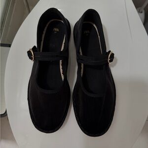 Zara Women's Black Velvet Maryjane Flats